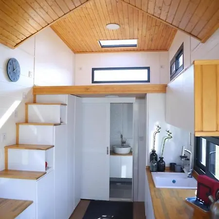 Campsite Zu Tiny House And Restaurant